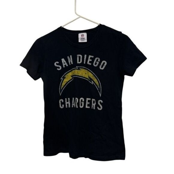 San Diego Chargers Women’s Size Medium NFL T-Shirt - Picture 1 of 4